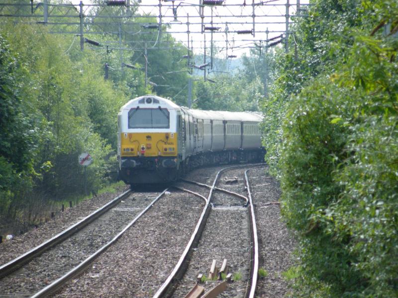 67-029: Bringing up the rear of the Northern belle passing Bowling. 10th June 2009. Photo of 67-029