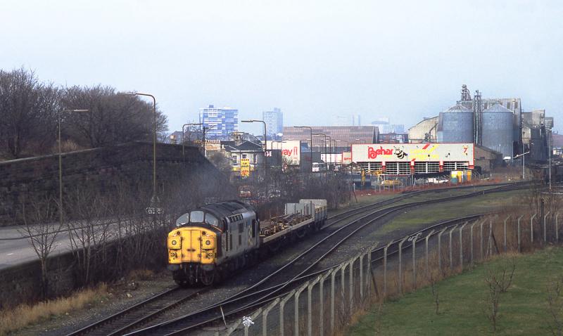 Leith yard before the trees: 37080 shunts about in Leith yard. This view is not now possible through 18 years of unchecked tree growth. 29 March 1991 Photo of Leith yard before the trees