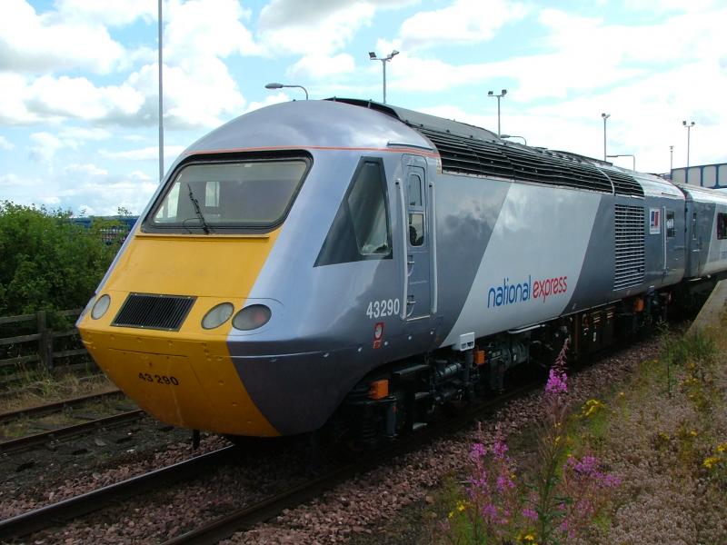 43290 in her new suit: 43290 with new livery stands on the rear of 1E24 at Leuchars Photo of 43290 in her new suit
