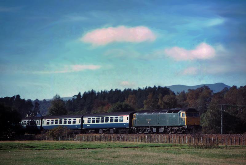 Which one?: Taken on 30Sep89 near Newtonmore at 14:33 working the 11:42 Waverley-Inverness, I think it could be 47628 but not sure. Anyone able to help, please? Photo of Which one?