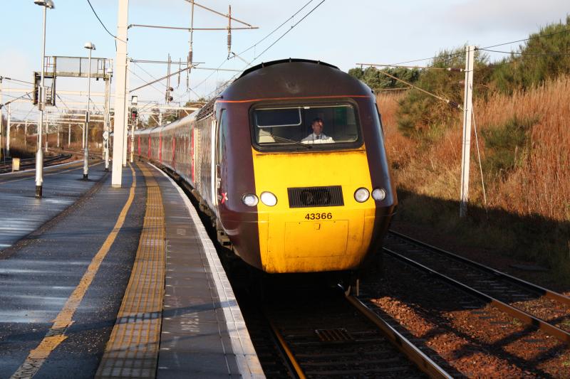 43366: 43366 Heading south pictured at carstairs Saturday 7/11/09 Photo of 43366