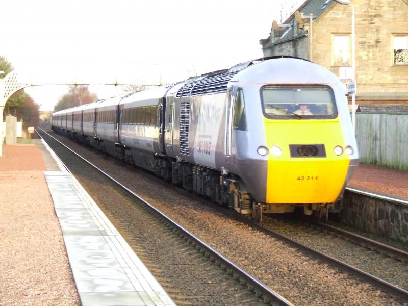 East Coast 43314: 43314 heads Aberdeen - KGX Photo of East Coast 43314