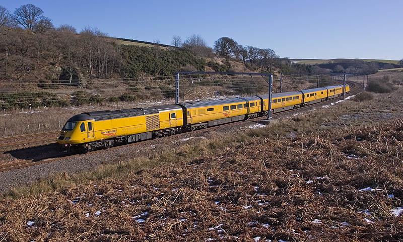 NMT HST in Grantshouse Loop: 43014 pulls into Grantshouse Down Loop in glorious weather on the morning of Monday 1st March 2010 Photo of NMT HST in Grantshouse Loop