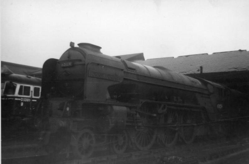 60159 Bonnie Dundee: Haymarket A1 at the back of the shed in April 1963. Photo of 60159 Bonnie Dundee