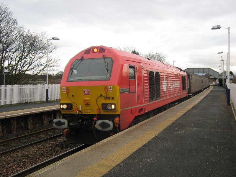 Schenker Skip: DB Schenker class 67-67018 Pauses At Dalmeny On The 23/3/10 Hauling The Fife Circle Loco Hauled Stock Photo of Schenker Skip