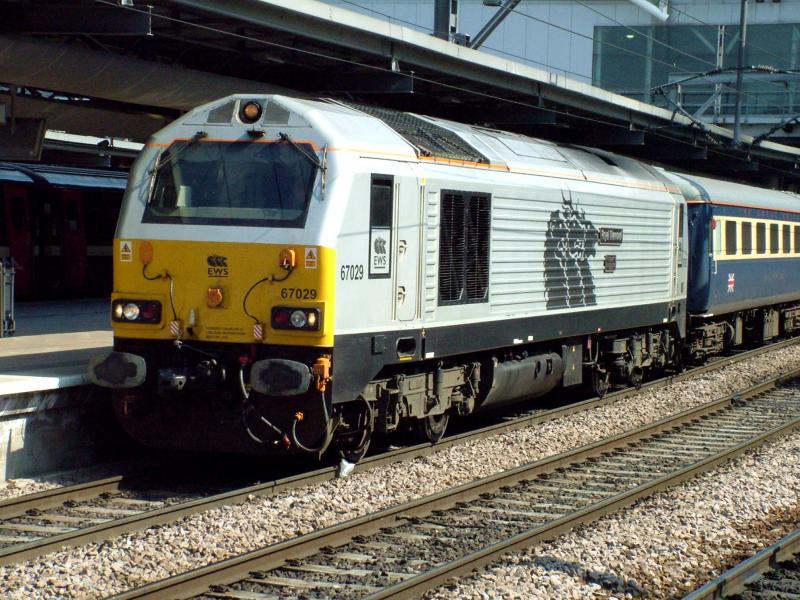67029 At Leeds: 67029 arrives at Leeds on 17/4/10 with a Cgarter from Starford to the KVR Photo of 67029 At Leeds