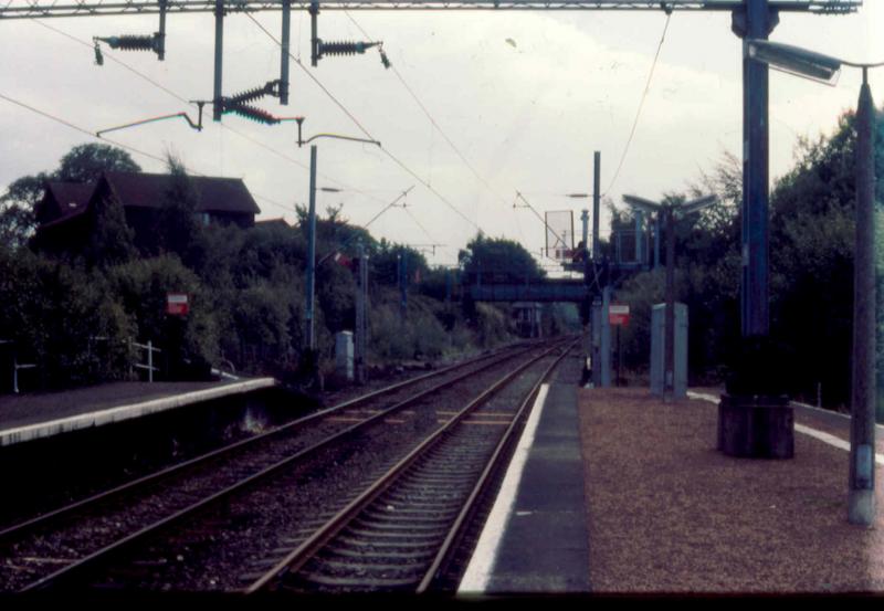 Milngavie semaphores: In September 1989 pre Yoker. Photo of Milngavie semaphores