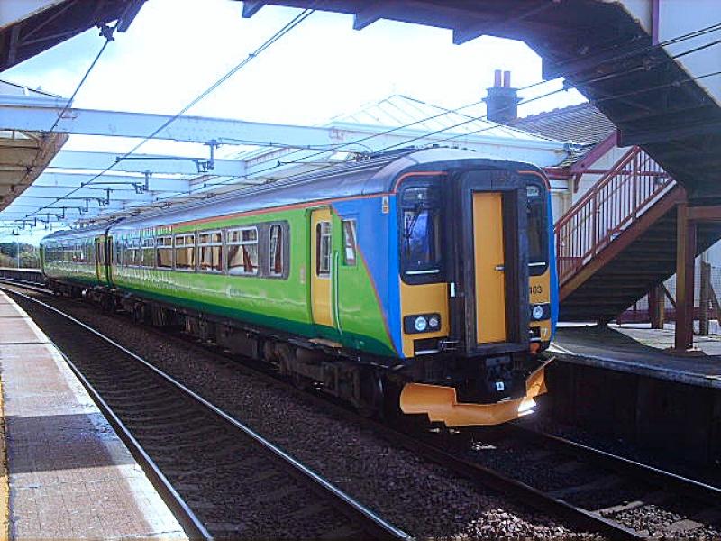 156 403: on the 14.40 Girvan - Kilmarnock - Glasgow Central service, at Troon (15.29) 25/5/7 Photo of 156 403