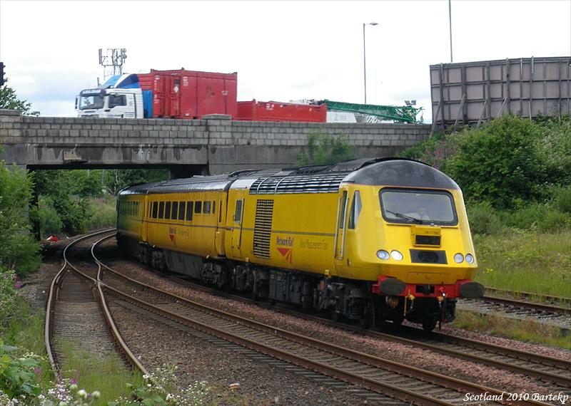 banana train: Craiginches Aberdeen, 43013 NMT HST passed on south. Photo of banana train