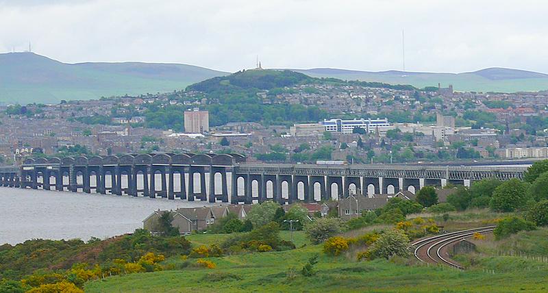 Tay Bridge: A look over the Firth of Tay to Dundee with CG 170461 croosing travelling south. Photo of Tay Bridge