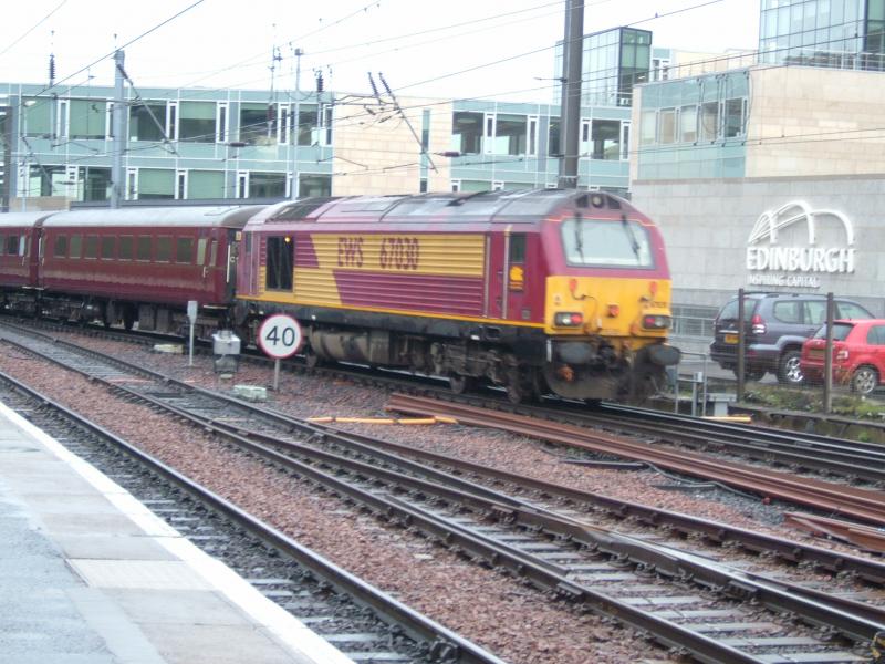 67030: edinburgh 5th dec09 Photo of 67030