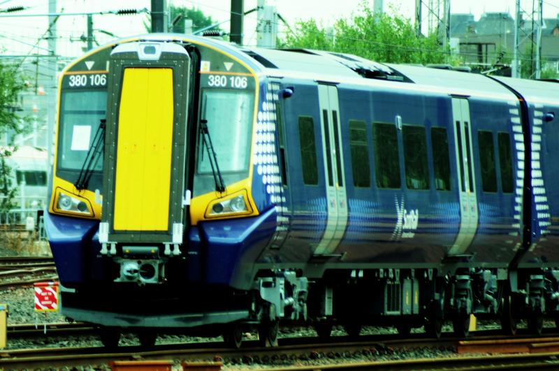 180 Slight Livery Vatiation: 380106 appears to have a Livery Variation from previously branded units. There is a Photo of 180 Slight Livery Vatiation