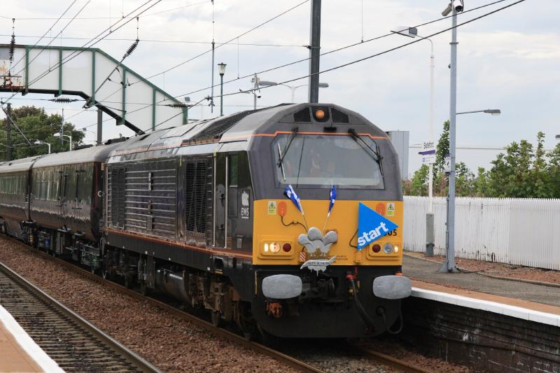 67005 with Extras: 67005 complete with flags on Royal Train at Slateford on 06/09/2010 Photo of 67005 with Extras