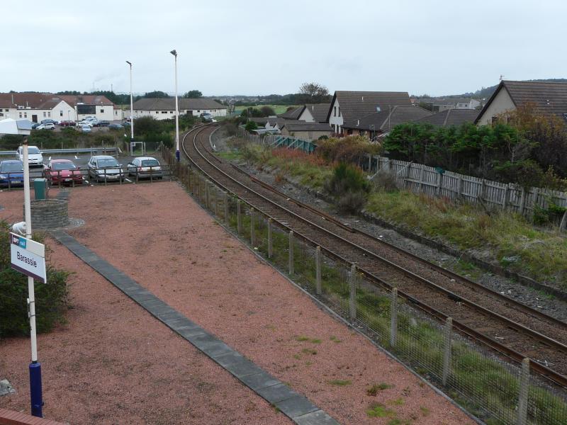 Platforms 3 and 4 at Barassie: The remains of the Kilmarnock branch platforms at Barassie on 10 October 2009, showing the single line occupying the six foot between the platforms. Photo of Platforms 3 and 4 at Barassie