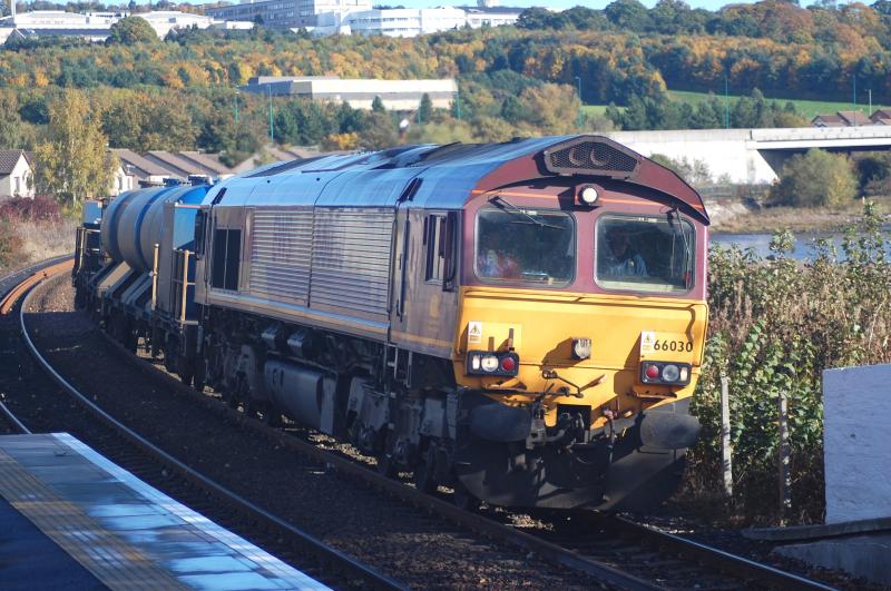 66030 RHTT Invergowrie: A nice change of traction for 3S95 Inverness - Inverness sees 66030 rumble through Invergowrie in glorious conditions. Monday 25th October 2010 Photo of 66030 RHTT Invergowrie