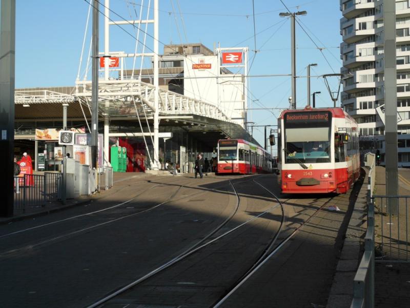 Croydon Trams: To show how high the contact wiring is on a working tram system (in case Edinburgh ever gets one !) Photo of Croydon Trams