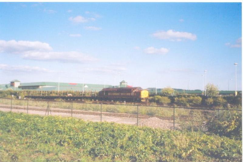 37406.jpg: 37406 @ Dundee. Working 6D83 Aberdeen to Mossend EWS Enterprise, Friday 08/09/06. Photo of 37406.jpg