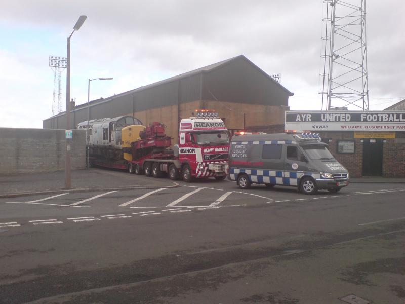 37518 on the road: 37518 leaves Ayr depot on the 25th july 2007 after a long stay Photo of 37518 on the road