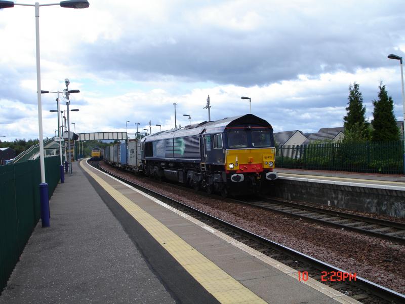 DRS 66: 66413 passes through Camelon on 10th Aug. with Elderslie-Grangemouth Photo of DRS 66