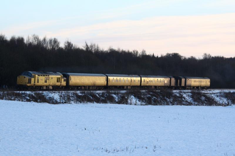 97301: 97301 - 1Q06 Structure gauging train from Mossend - Inverness approaching Gain road.Sunday 9/1/2011 @ 15:08 Photo of 97301
