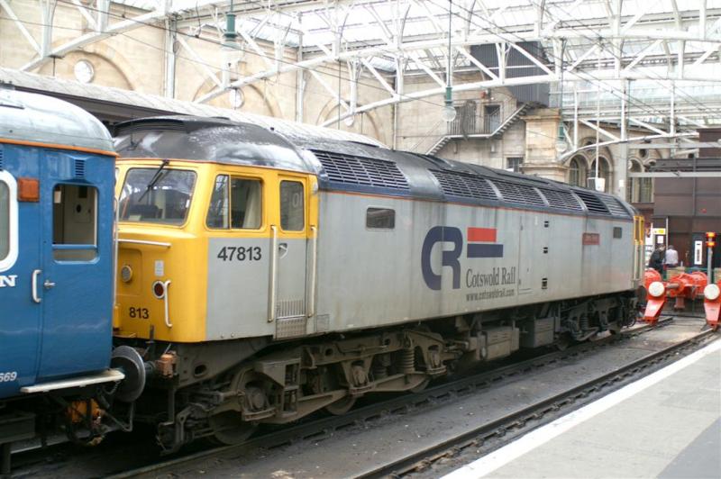 47813: 47813 at the Buffers stops at Glasgow Central on the 1Z54 Heartland tour on the 18th August Photo of 47813
