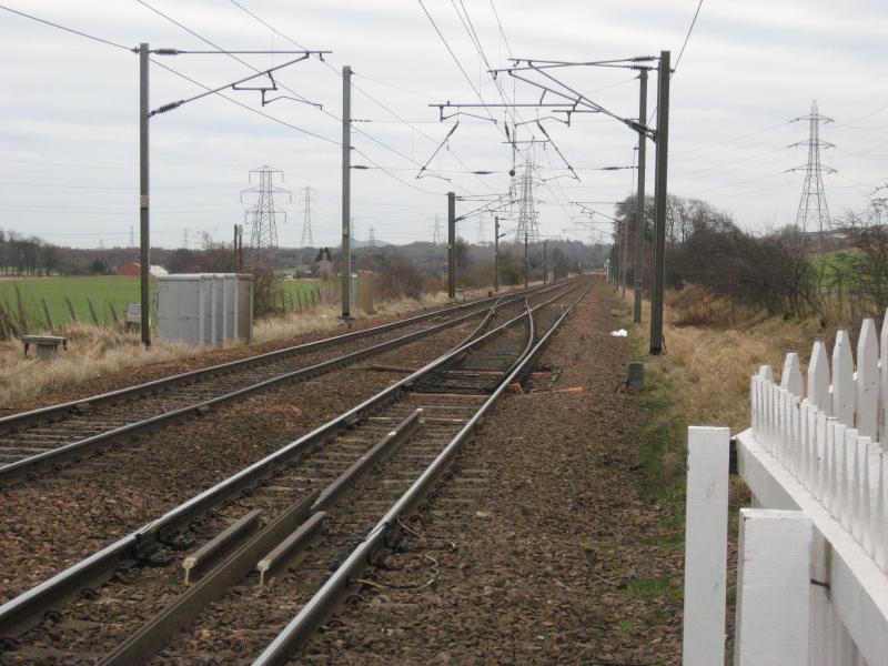Curriehill crossover: View from the foot crossing Photo of Curriehill crossover