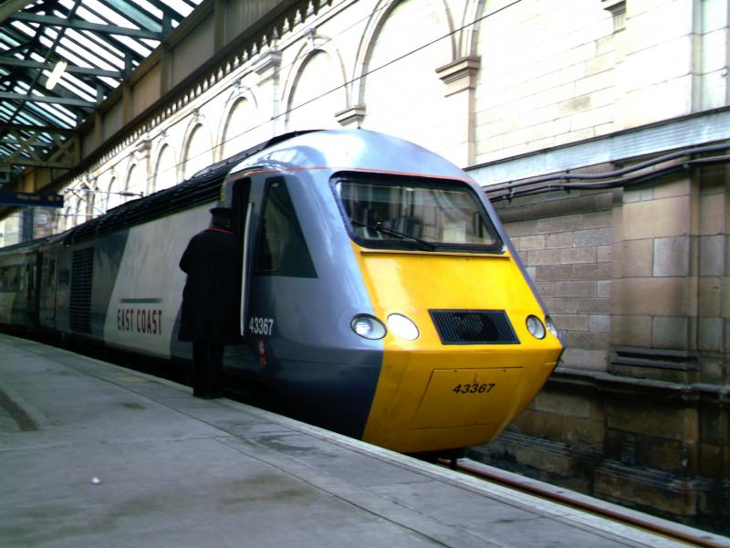 edinburgh: signal man chating to the driver Photo of edinburgh