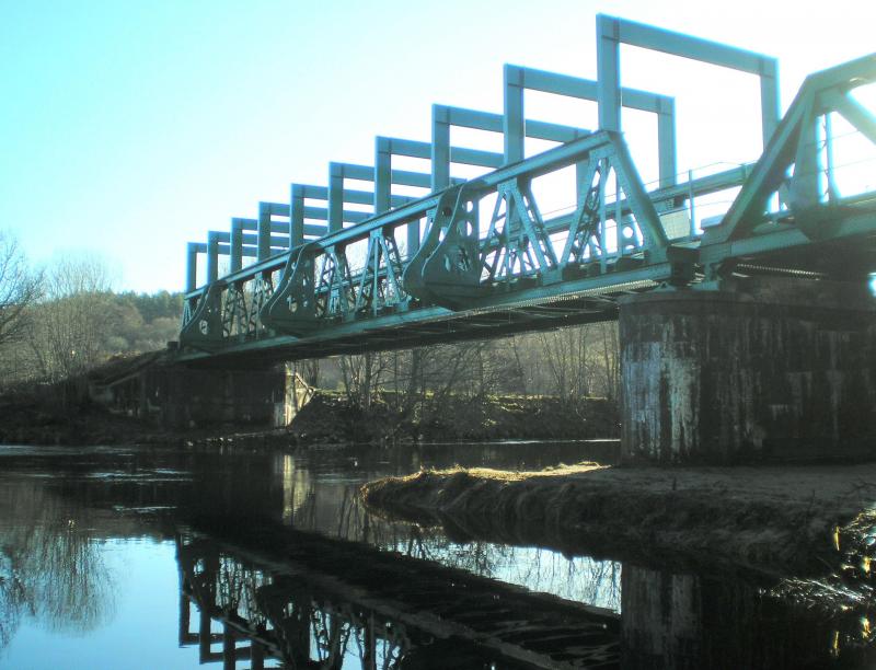 Beauly Viaduct 2011: The finished Viaduct over the River Beauly - after over six months work. This structure replaced a timber viaduct in 1909.
10/2/2011 Photo of Beauly Viaduct 2011