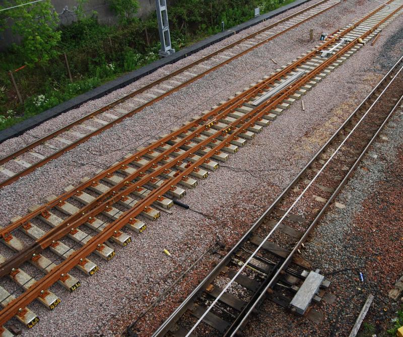 022 e-mail.jpg: New pointwork just West odf Cardonald Station.
These points are leading to Deanside Transit. There has been little or no trains out of there for a good few months now
The new point work is much slower than the old ones Photo of 022 e-mail.jpg