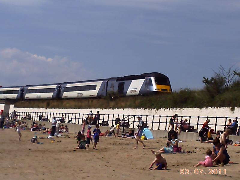 a 43 in Burntisland: a HST speeds through the beach in Burntisland. 4/7/11 Photo of a 43 in Burntisland